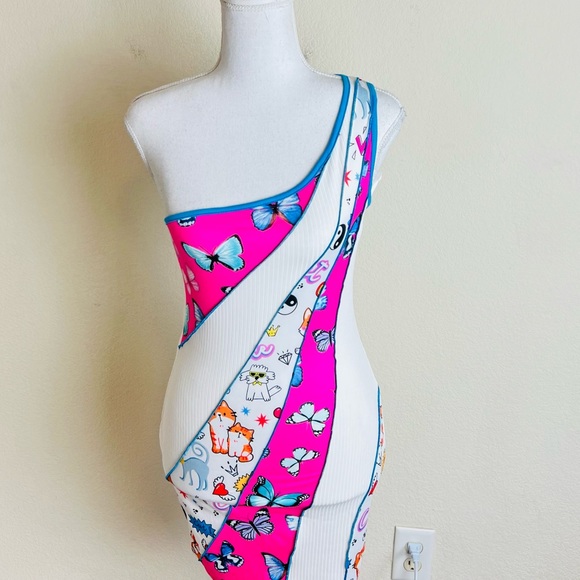 White Ribbed Contrast Stitch Butterfly Patchwork One Shoulder Bodycon Mini Dress - Picture 2 of 6